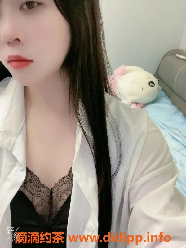 厦门楼凤-玲玲，身高168，甜美优雅，超值体验