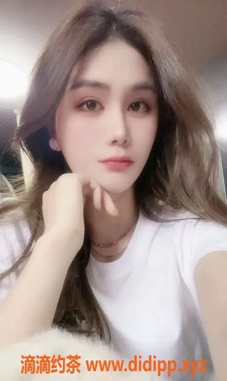 上海楼凤-闵行伊思，165身高C胸，900起预约！