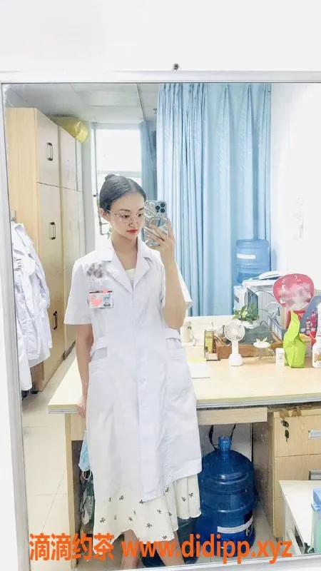 深圳楼凤资源信息,深圳水淋綾23岁高挑C杯，体验只需1000元