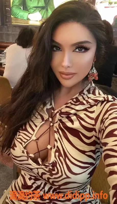 上海楼凤-徐汇卡戴珊 巴西混血168cm E罩杯