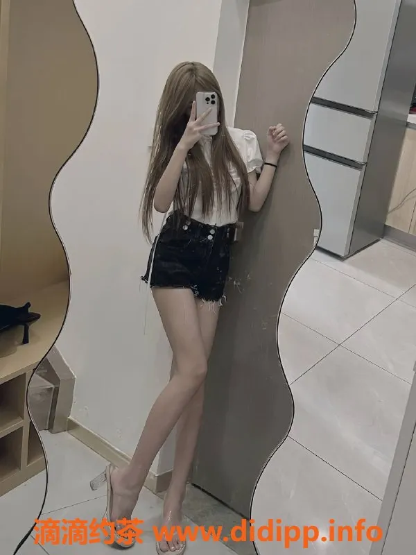 深圳楼凤-深圳南山梓欣，1388元嫩妹白虎服务