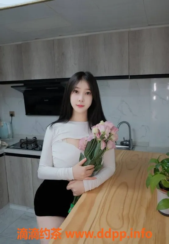 上海楼凤-长宁区欢妹，164cm身高，45KG超轻盈