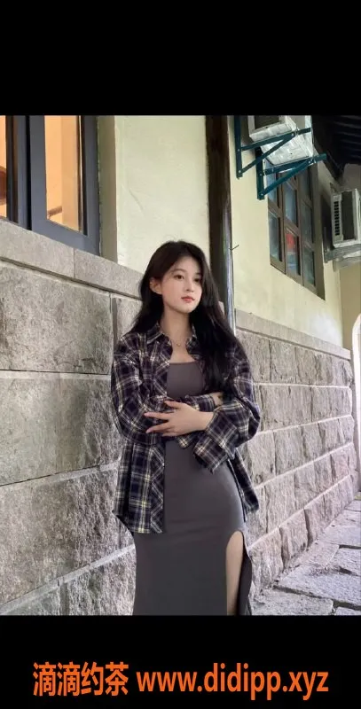 上海楼凤-普陀米娜，03年嫩妹，168cm，36C，外送服务