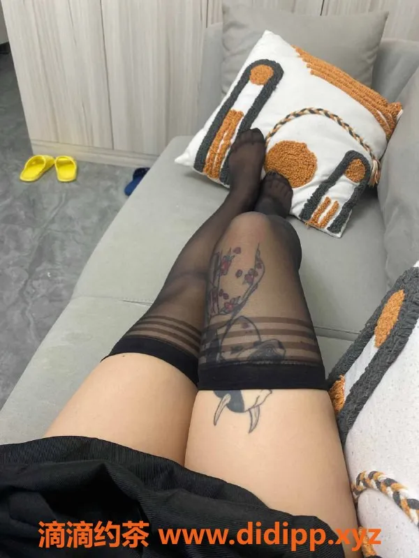 成都楼凤资源信息,成都可儿萝莉学妹，修车服务超热辣！