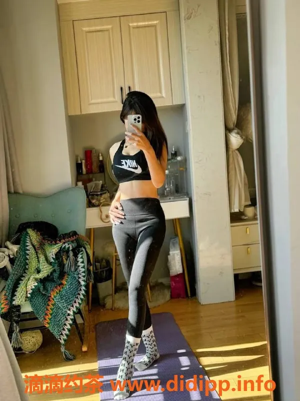 佛山楼凤-禅城小妖，身材评分7.40，服务好评80%