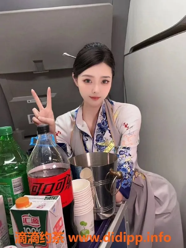 深圳楼凤-福田空姐梦梦，1800元起，优质服务等你来体验！