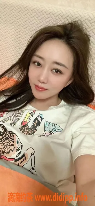 北京楼凤-三里屯奶思，165高48kg，千元档私密服务