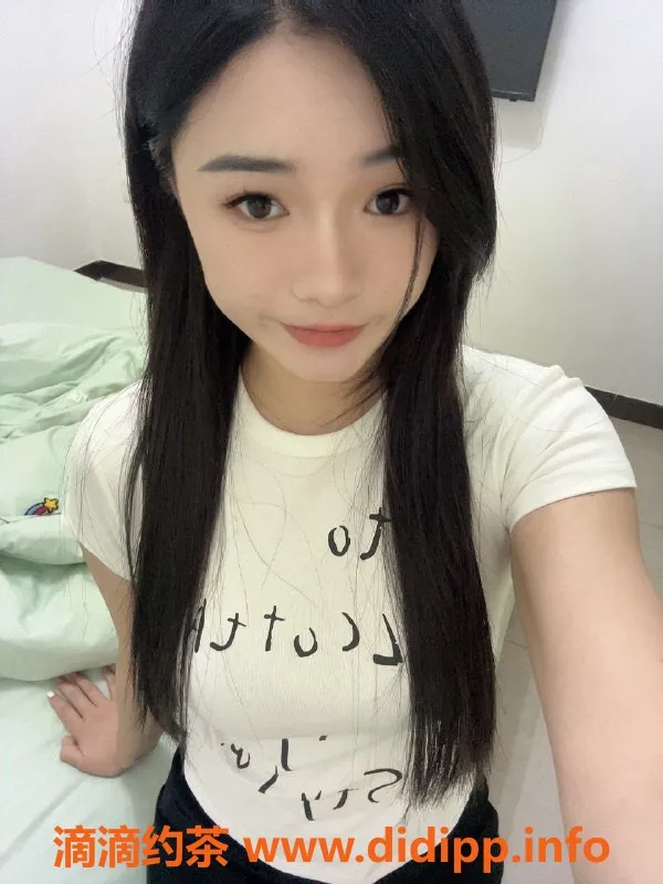 南京楼凤资源信息,鼓楼一佳，22岁，167cm，54斤，C罩杯，7p超值服务