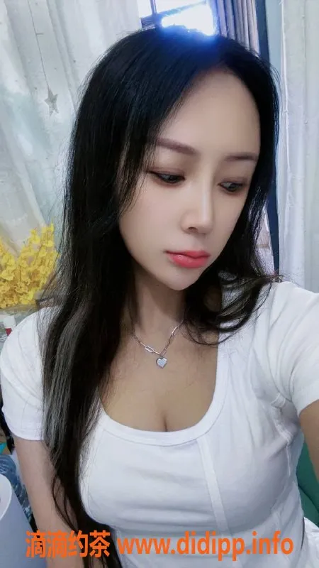 深圳楼凤-罗湖白雪，1000元轻松享受！