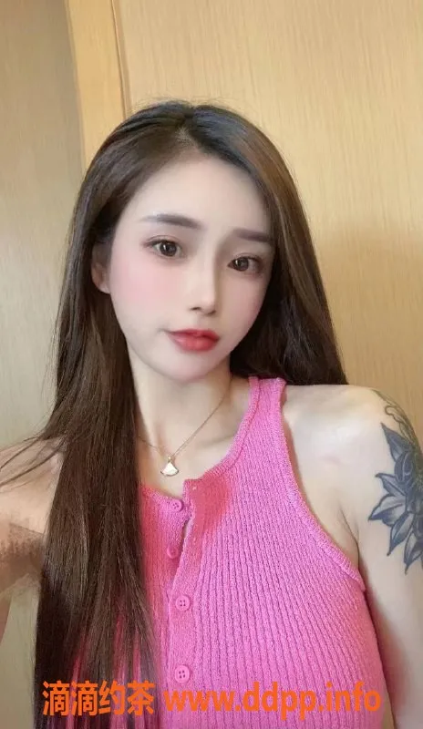 杭州楼凤-滨江区21岁柚子，166cm蜂腰马甲线热辣体验