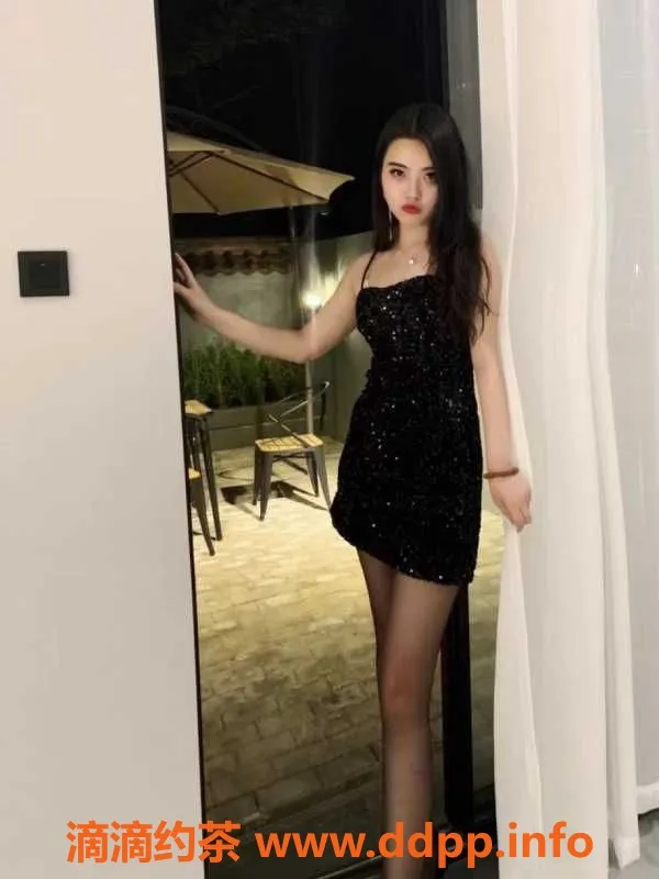 广州楼凤-海珠小丽，25岁，身高169，胸围34D，价格实惠