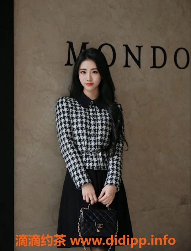 深圳楼凤-上海热门老师初到深圳，1600起价