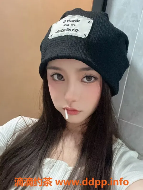 杭州楼凤-上城区四月，162高、43kg嫩妹，超白皙气质