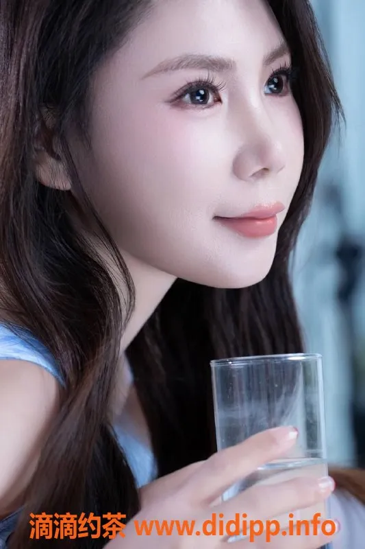 北京楼凤-朝阳菠萝 168cm 45kg 角色扮演服务超值体验