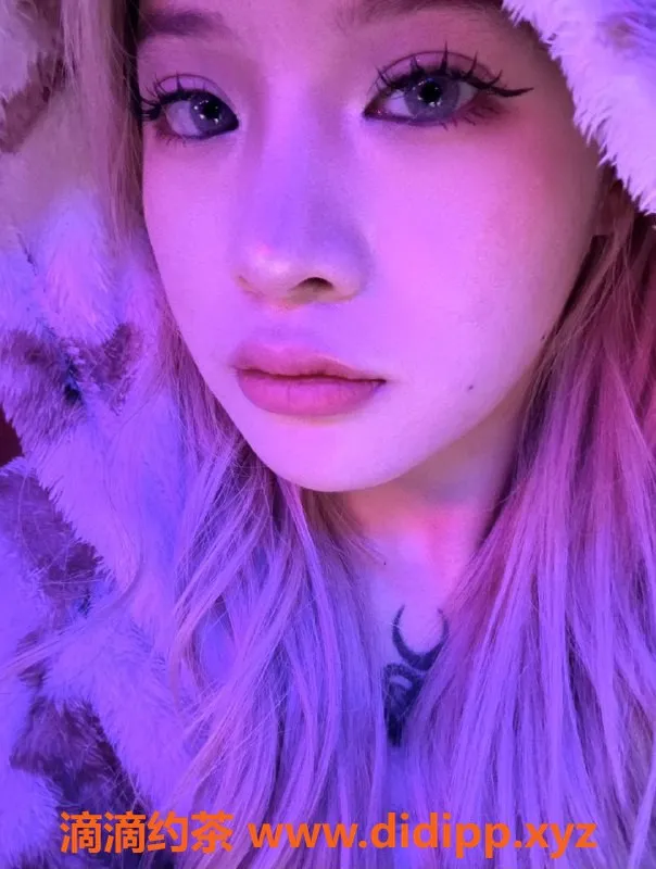 杭州楼凤-网红美少女小舞，甜酷嫩妹69约上门服务