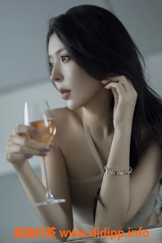 深圳外围-星星外围推荐 实力派小姐姐服务体验