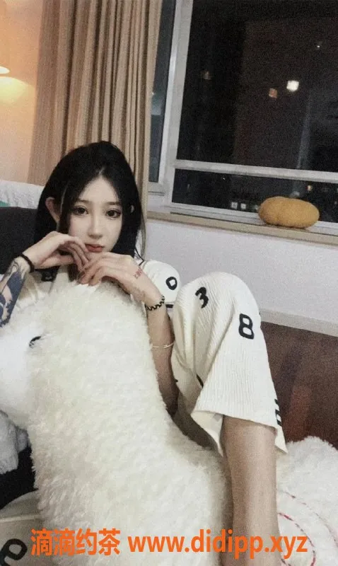 北京楼凤-朝阳区大胸白虎妹妹，170高C+胸，温柔可爱