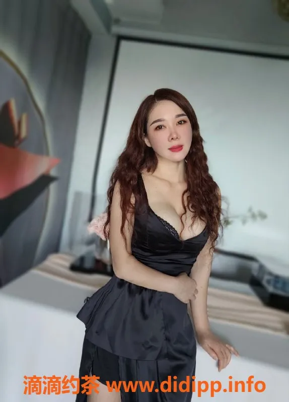 广州楼凤-越秀御姐涵浛，诱惑来袭，1000p体验！