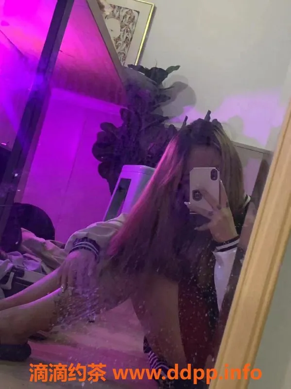 成都楼凤-成都嫩妹棉花糖，身高166，胸C，400元包夜