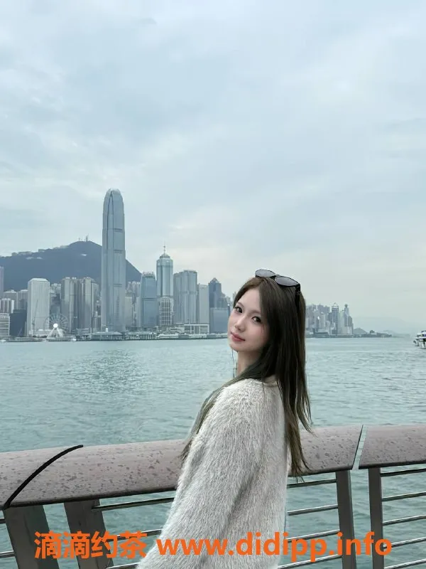 深圳楼凤-龙华小韵瑶，高颜值嫩妹，私聊约会服务