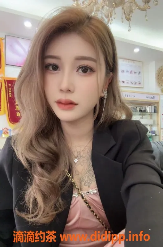 上海楼凤-浦东金桥小椰子，身高165体重44，1100P起