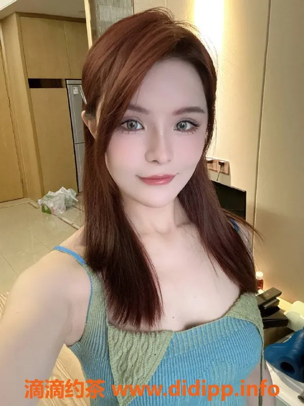 深圳楼凤-龙华 momo 167身高 C罩杯 服务800起