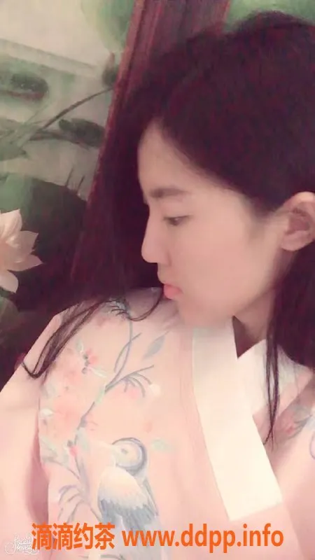 北京楼凤-双井长腿蝴蝶，专业模特兼古筝艺术家