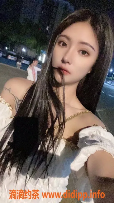 上海楼凤-闵行李瑶瑶，身高168cm，C罩杯热辣诱惑