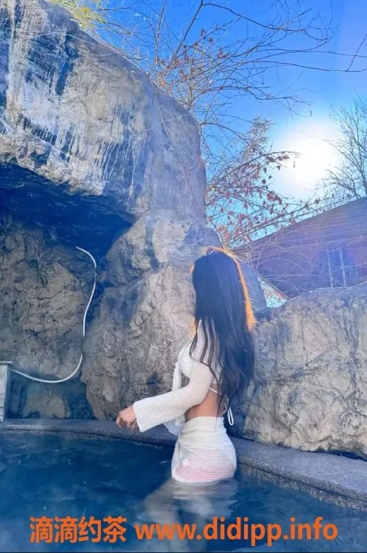 深圳楼凤资源信息,龙华千语：制服丝袜美女，1000元起