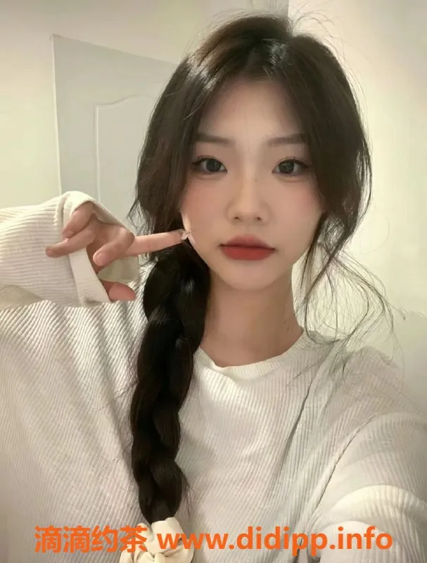 厦门楼凤-思明区艺名雨桐，服务超赞，手机电报联系