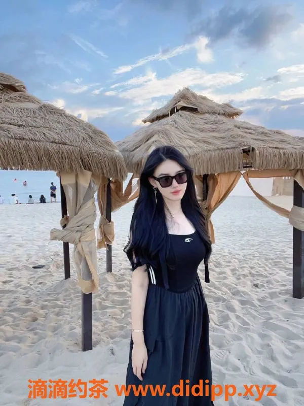 深圳楼凤-福田梓筱，68身高，50体重，D罩，1500起