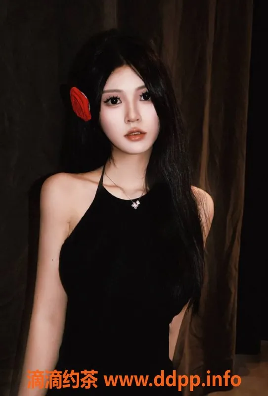 上海楼凤-冉冉，21岁165模特身材，48kg天然D胸