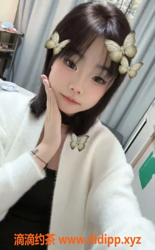 上海楼凤-静安叛逆少女 18岁 165cm 600元/40分