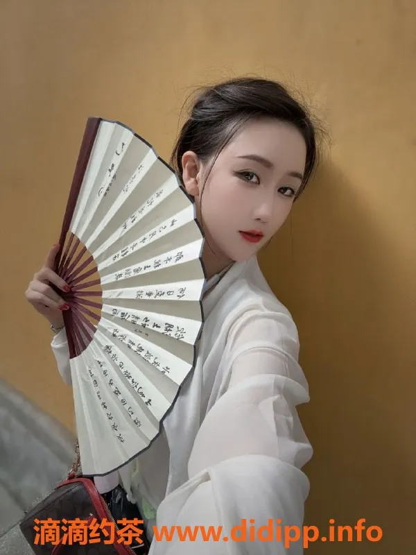 上海楼凤-25岁长宁御姐Abby，36C诱惑，700元超值体验