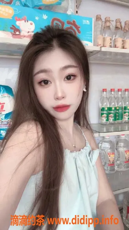 广州楼凤资源信息,广州白云蜜蜜，23岁，164cm，45kg，服务超给力！