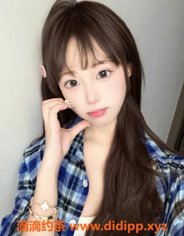 上海楼凤-普陀芽依，165cm C罩杯，1800P