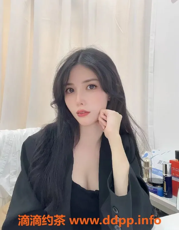 深圳楼凤资源信息,龙岗小可，超值1200/2000服务，快乐体验等你来！