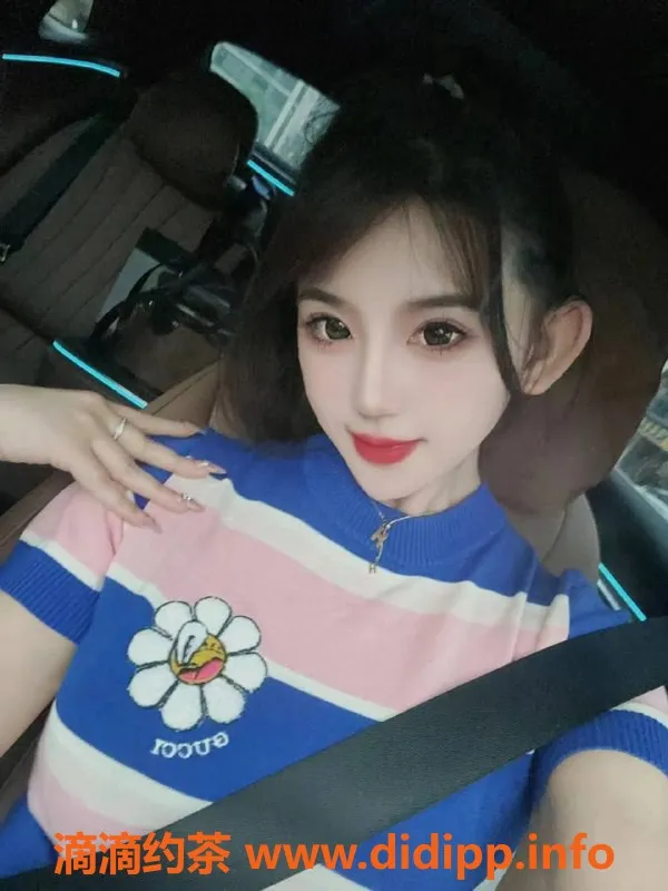 厦门楼凤-小闲，身高165，体重50，服务质量一流