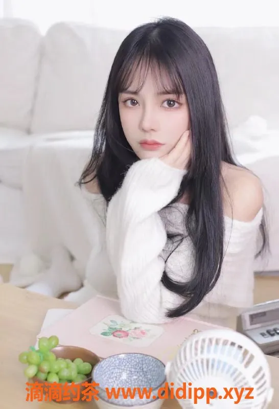 上海楼凤-徐汇丝丝，172cm、46kg，1700P优质服务