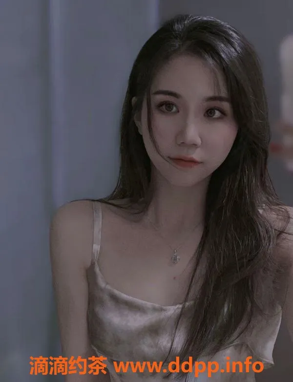 广州楼凤-海珠极品师妹美美，24岁165cm，600元一次！