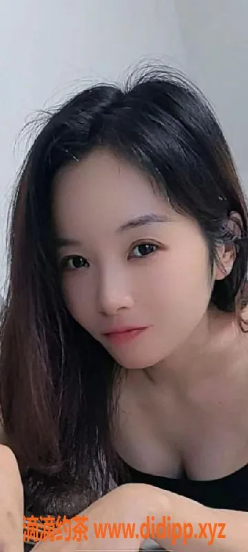 广州楼凤-天河兼职少妇红红，32岁160cm，400元体验