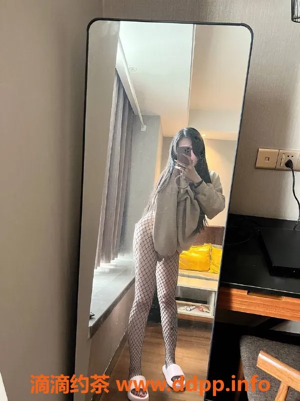 厦门楼凤-思明区白白，主播制服诱惑，1000/p