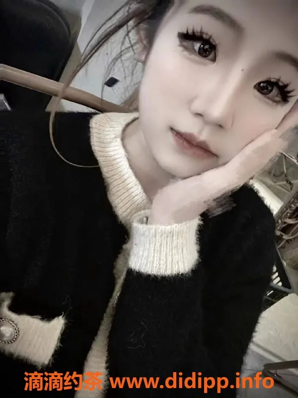 深圳楼凤-龙华小柒柒，900元起，精彩服务等你来体验！