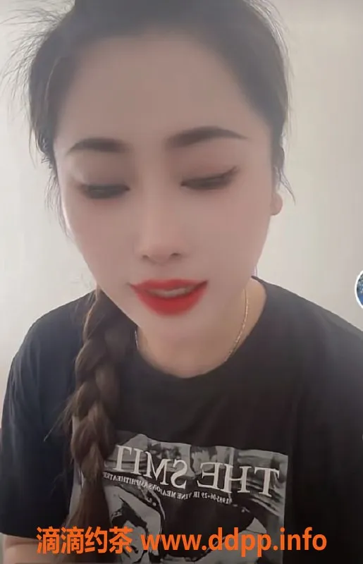 广州楼凤-广州白云红唇美妇，33岁，165cm，茶水400元