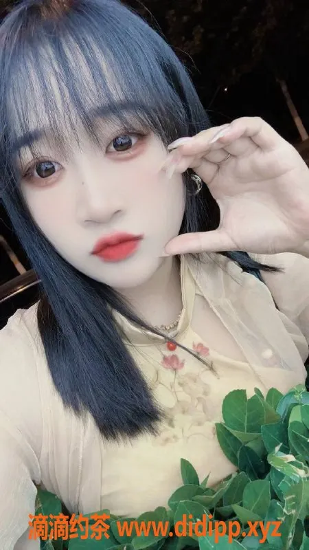 深圳楼凤资源信息,龙岗依依，课费800，贴心服务等你来体验！