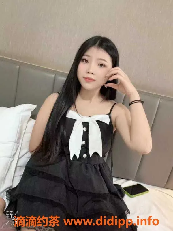 广州楼凤-广州白云区18岁兼职学生妹露露，特价服务