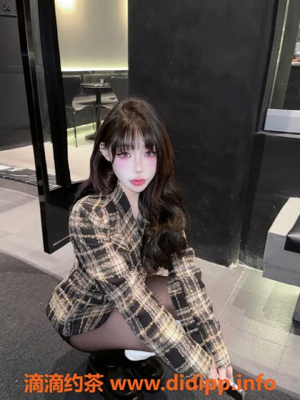 厦门楼凤-海沧区嫩妹柒柒，已视频验证，陪你畅聊