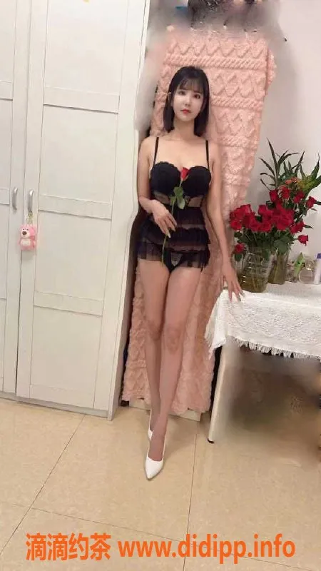 广州楼凤-广州天河路路，168cm模特身材，26岁套餐任选