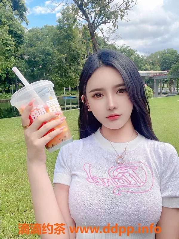 杭州楼凤资源信息,上城区飞舞老师，22岁童颜巨乳，体验超值！