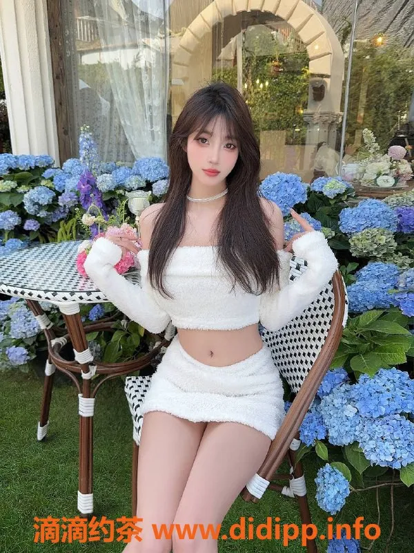 深圳楼凤-福田沫沫1600元服务体验，黑丝制服诱惑